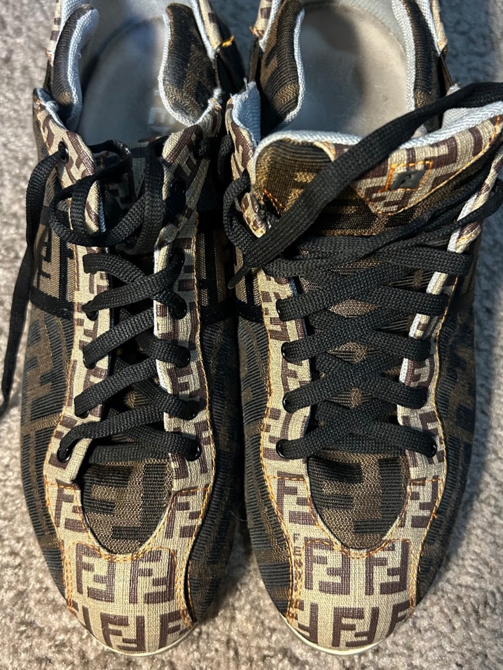 Fendi Designer Shoes – EU 39 / US 8.5–9